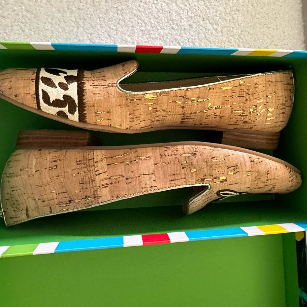 C Wonder flats